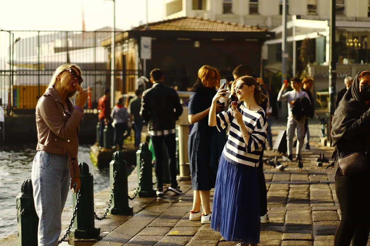 Singapurskie centra handlowe: Od luksusowych do lokalnych