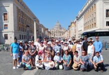 Biuro pielgrzymkowe dla parafii i grup – co powinna zawierać oferta